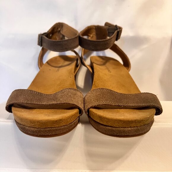 Lucky Brand Wedge 2 1/2" Heels-Suede Ankle Strap Buckle-Taupe/Tan-Size 8 1/2 - Picture 7 of 14